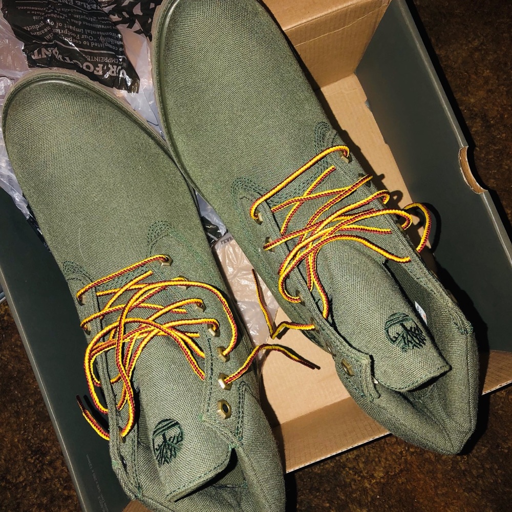 Selling - Picture 2 of 3